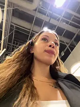 Olivia_Jemison - Touch pussy through panties + pinch nip