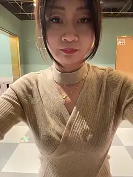 Huihui_520 - 撞到下巴痛痛，哥哥心疼宝宝