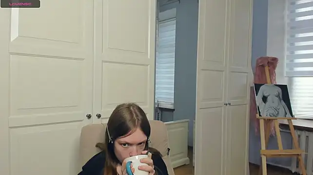 LavenderMitten - Pow: I ride your dick