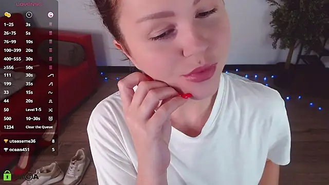 VickyGolden - make me wet
