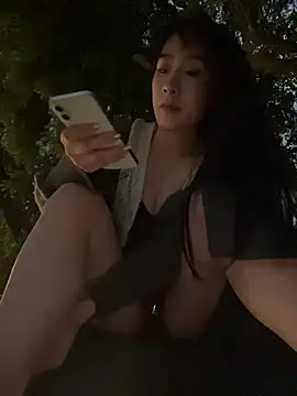 CiCi9 - 🦌园长户外闺蜜舔乳头