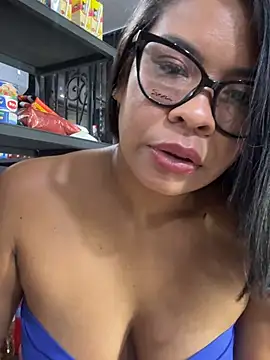 Anthonella_rousse - naked on all fours, asshole💧