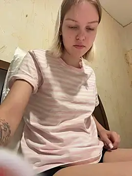 AshleyMur - naked show