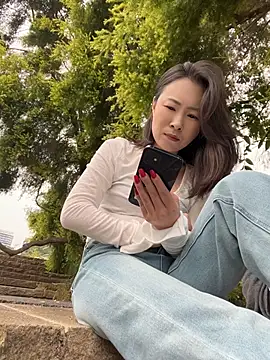 Eva10069 - 闹市茶馆亲异性奶头🫦