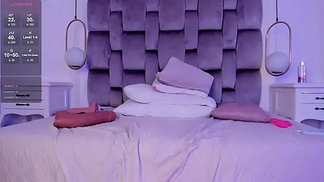 OnlyGia - fingering pussy