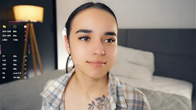 CourtneyBasbas - Take off my shorts and spank me!