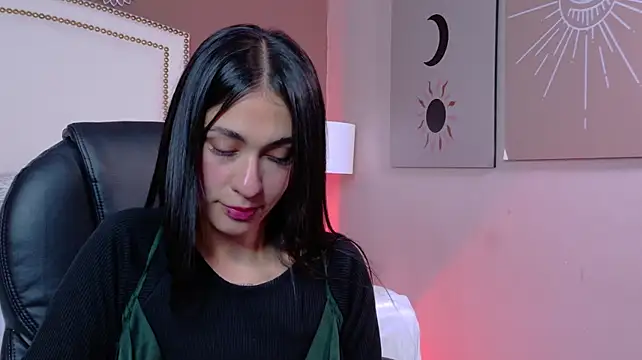 Lia_Sommer_ - Flash and squeeze them hard 🍒