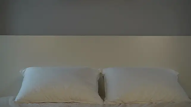 AnnaSiren - Tongue play with dildo, try to suck deep