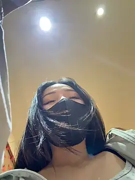 Linh_2004 - Make me cum squirt onthe cofee shop