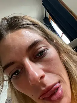 Bellalolahot
