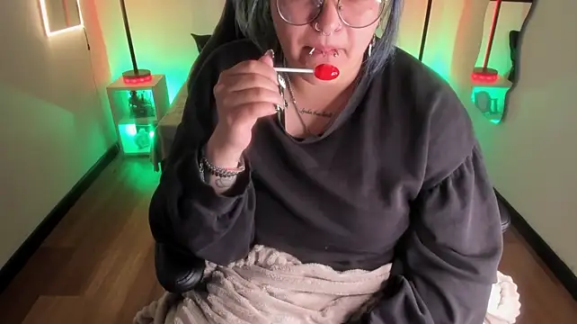 Lucky-leah - SPANK MY ASS