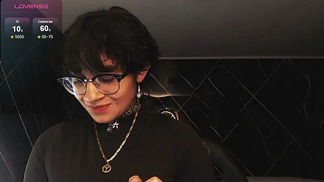Lili_Gomez_ - SALIVA IN MY BOOBS