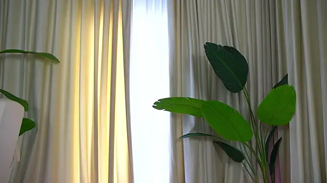 FoxieJullia - cum with me..