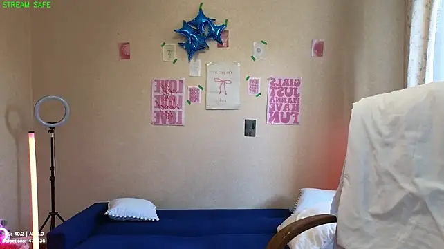 Mirabelle_Velvet
