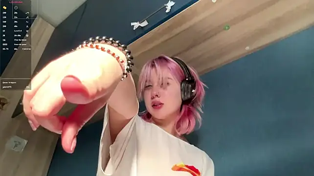AueshaSimon - Squeeze my nipples