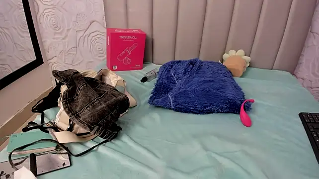 AlexaFoxy18 - SPANK ASSX5 DOGGY+ CONTROL TOY 1 MIN