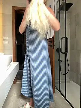 Michele_nolimi - suck my toes 🦶