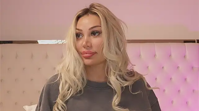 Dr_Barbie - Clit worsipping at it's best!