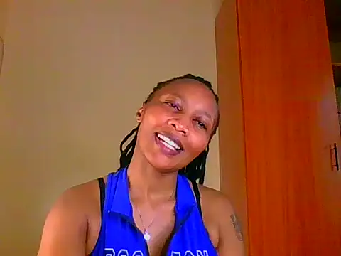 _Shantel1