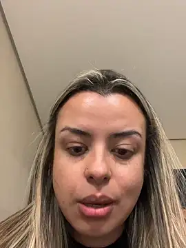 Patyyyy - Siririca com vibrador 🔥🔥