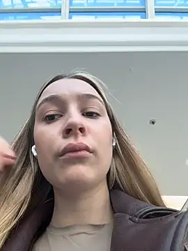 SashaCatt - Masturbation+pinching nipples 🍒