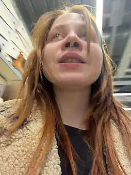 SlavicCandy - flash boobs in public mall