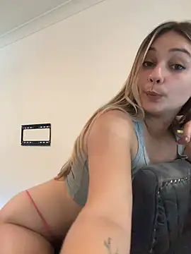 Skyemorgan01 - Take off panties 🩶🤍🩵