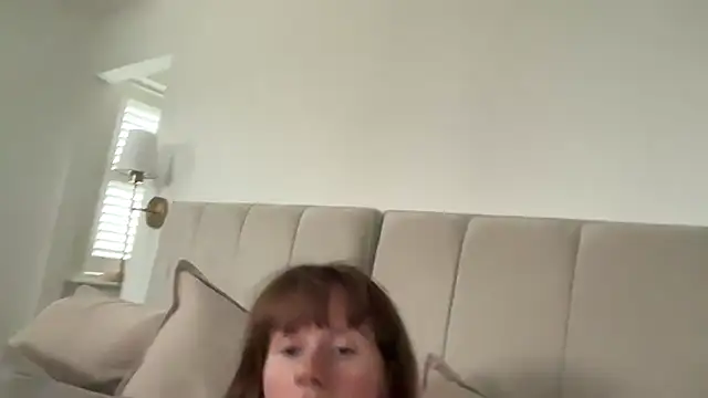 Redheadrosie69 - butt plug in ass
