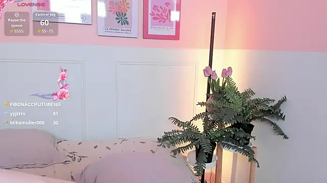 Venus_Rouge - Spank pussy hard💦