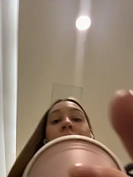 SashaCatt - Masturbation+pinching nipples 🍒