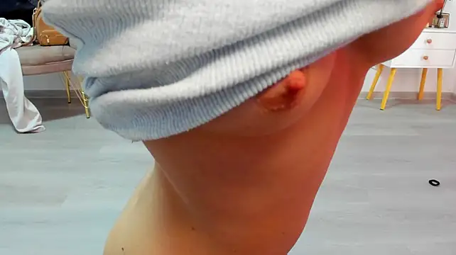 MeganJade - SQUIRT SHOW