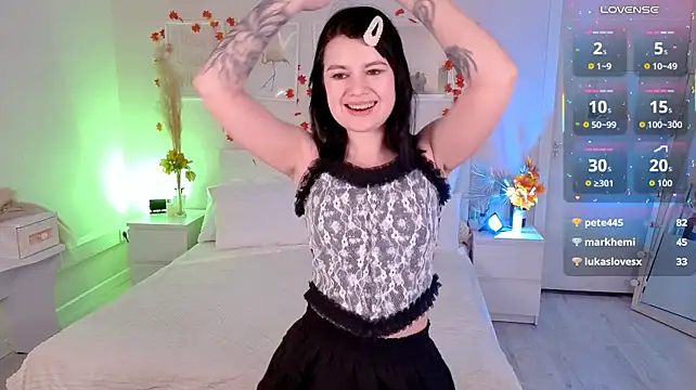 Lil_Amelie - play with pussy in panties💦