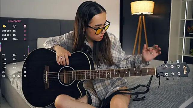 CourtneyBasbas - suck 2 fingers with drool
