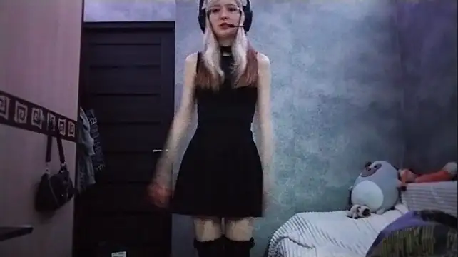 Eliseida - show the bra <3