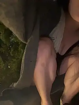 CiCi9 - 🦌园长户外闺蜜舔乳头