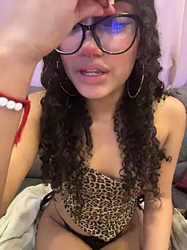 Bunny-firee - Flash pussy😏🌸