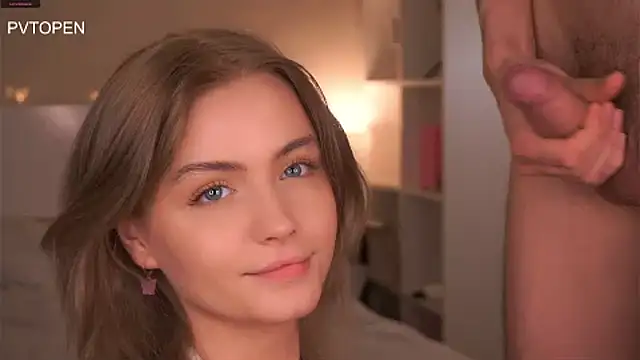 Missbeatriss - cum on face sex show