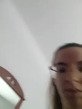 Bruna_safadinhaa - Abrir o cuzinho de 4