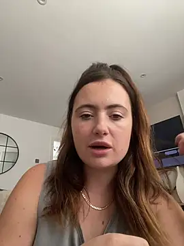 Brunette_Milf_MayaX - Show me some love 🫶