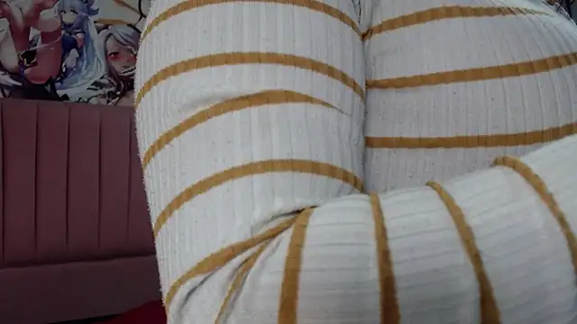 Emma_luxxe - Riding tits