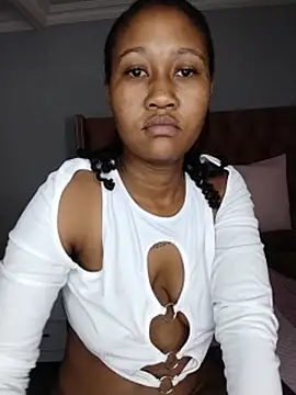 Belinda_105 - Show boobs