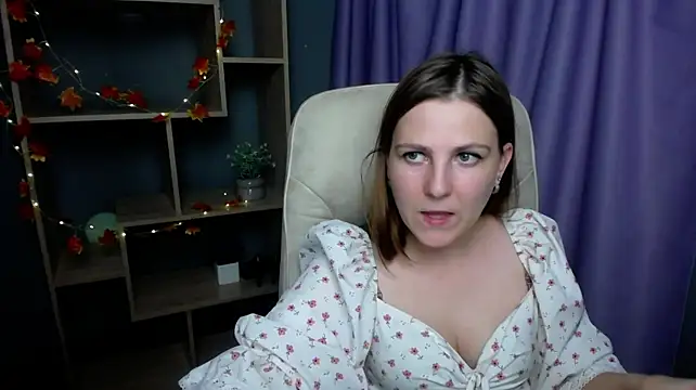ElizabethGlow - put on heels