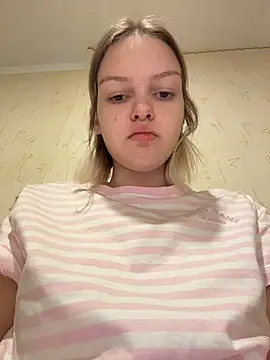 AshleyMur - naked show
