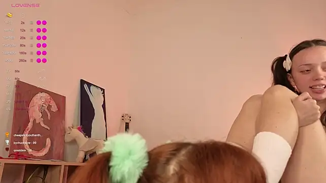 Hopgals - Lick Lina's pussy!