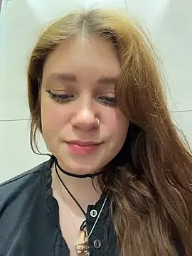 Lucy-joy - SHOW boobs next to driver