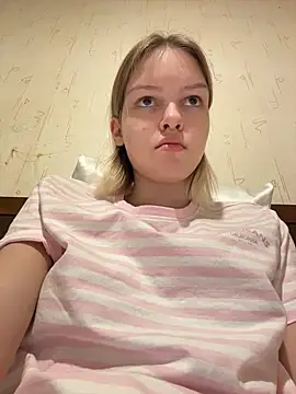 AshleyMur - naked show
