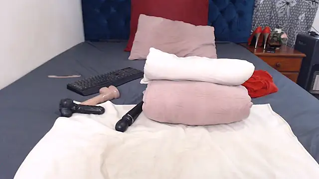 BootyCallEver's Live XXX Chat