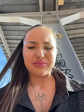 Beautydiamond - Show ashole in doggy style in stat train