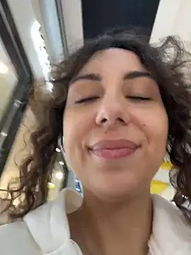 Choco__latte - take off blouse + bare tits show in wc