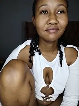Belinda_105 - Show boobs